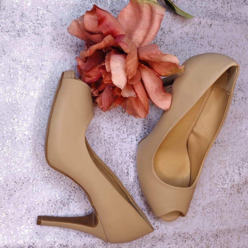 Torrid platform heels 👠